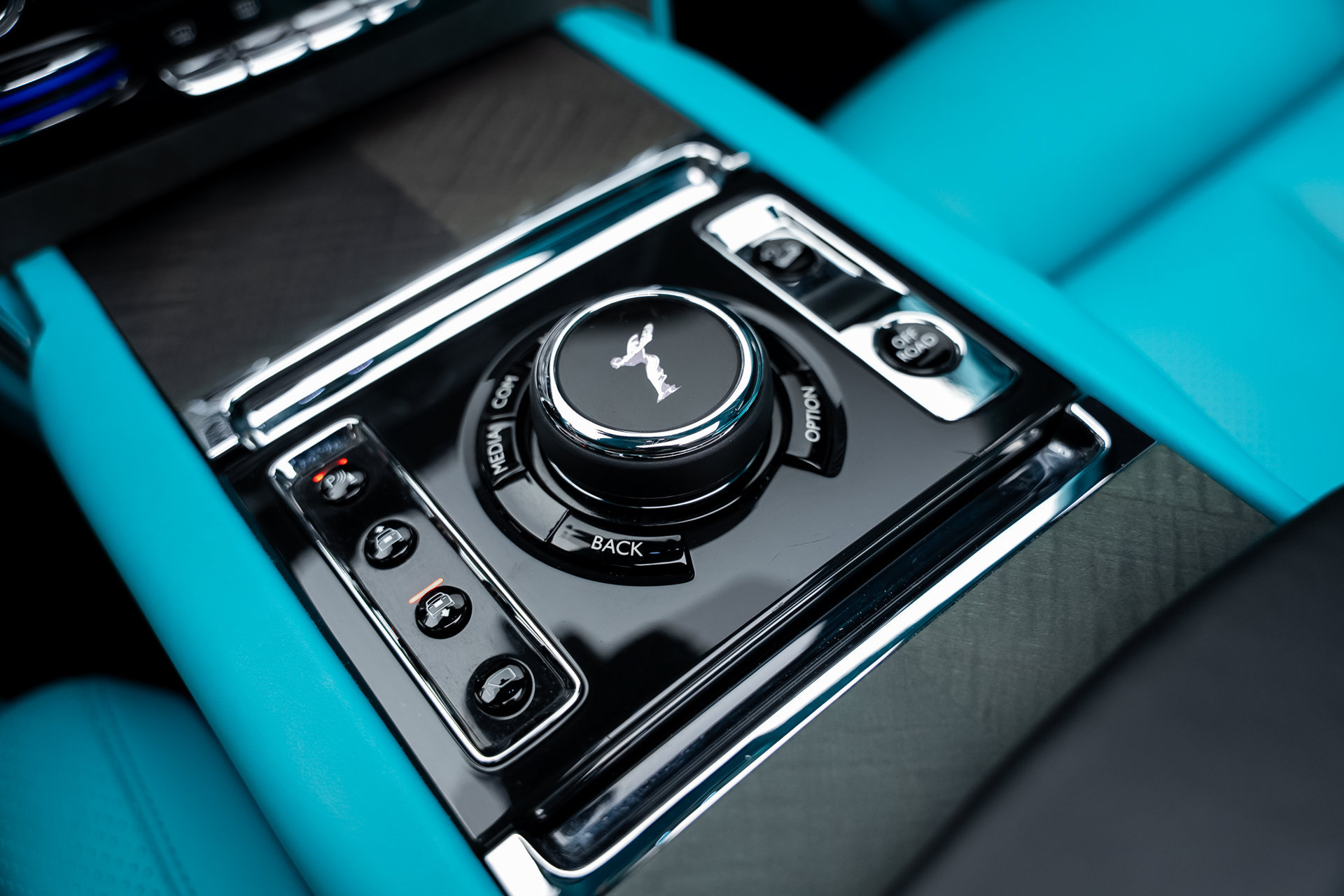 Used 2019 Rolls-Royce Cullinan AWD/4WD image 53
