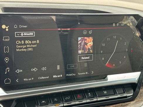 Used 2023 GMC Sierra 1500 SLE image 17