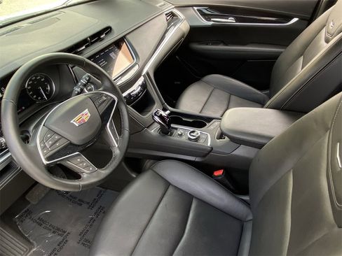 Certified 2025 Cadillac XT5 Premium Luxury image 19