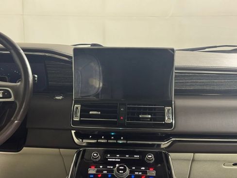 Certified 2023 Lincoln Navigator Black Label AWD/4WD image 21