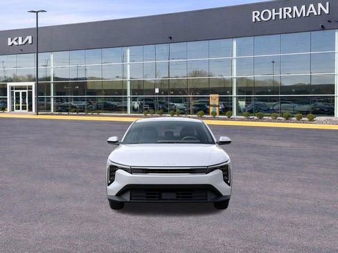 New 2025 Kia K4 LX FWD image 2