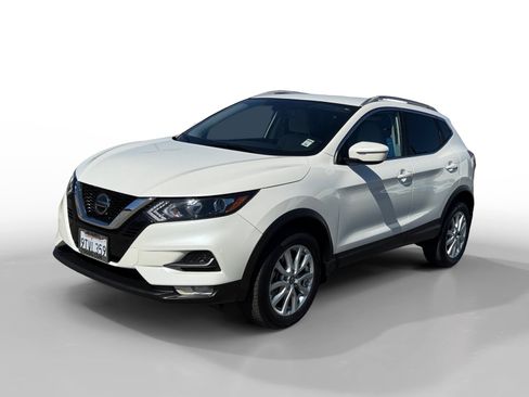 Used 2021 Nissan Rogue Sport SV FWD image 1
