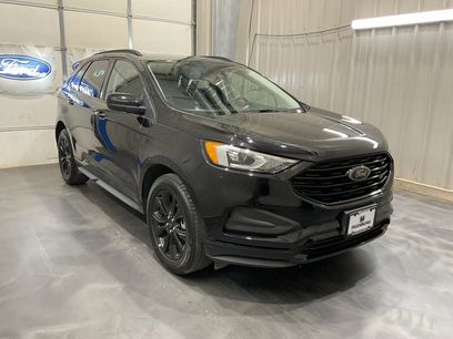Used 2023 Ford Edge SE w/ Black Appearance Package