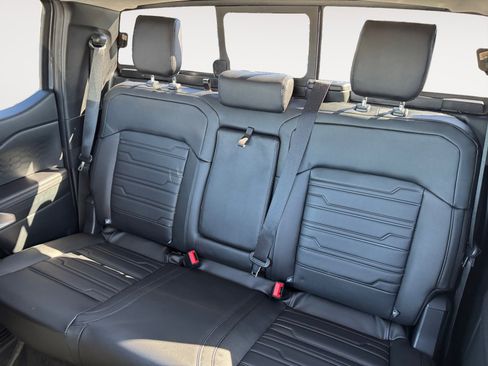 New 2026 Ford Ranger Lariat w/ Black Appearance Package image 16