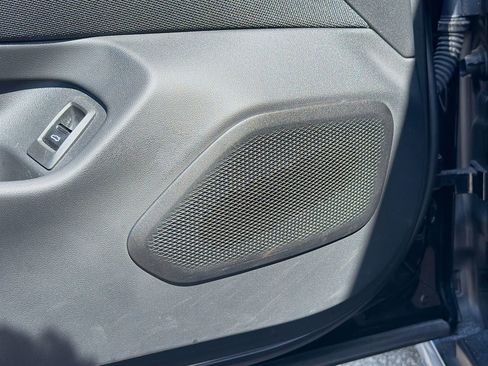 Used 2024 BMW 530i w/ Premium Package image 25