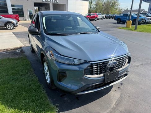 Certified 2023 Ford Escape Active FWD image 3