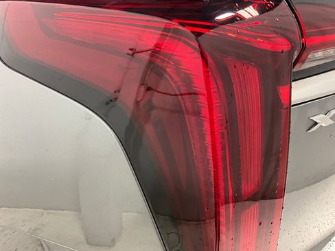 Used 2025 Cadillac XT6 Premium Luxury w/ Platinum Package AWD/4WD image 27