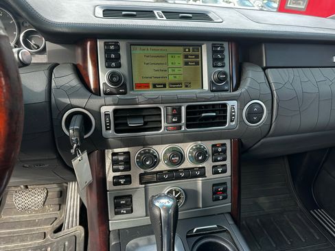 Used 2007 Land Rover Range Rover HSE image 21