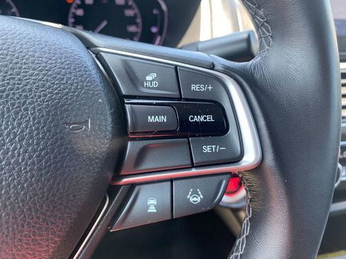 Used 2020 Honda Accord Touring image 17