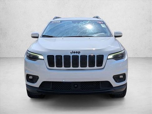 Used 2021 Jeep Cherokee Latitude Plus AWD/4WD image 2