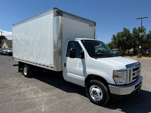 Used 2024 Ford E-350 and Econoline 350 Super Duty w/ Driver's Safety Package RWD image 9