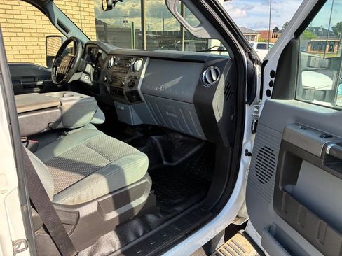 Used 2011 Ford F250 XLT w/ XLT Appearance Pkg AWD/4WD image 15