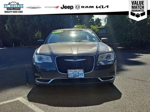 Used 2023 Chrysler 300 Touring w/ Safetytec Plus Group RWD image 10