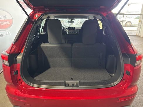 Used 2023 Mitsubishi Outlander ES image 21