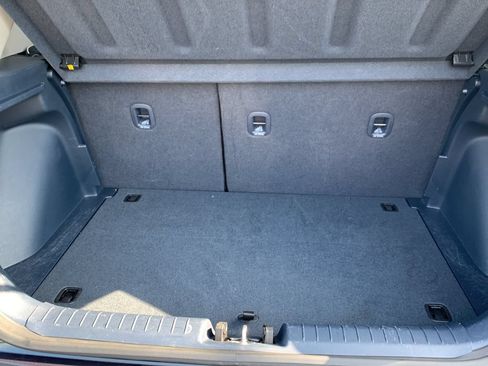 Certified 2022 Hyundai Venue Limited FWD image 14