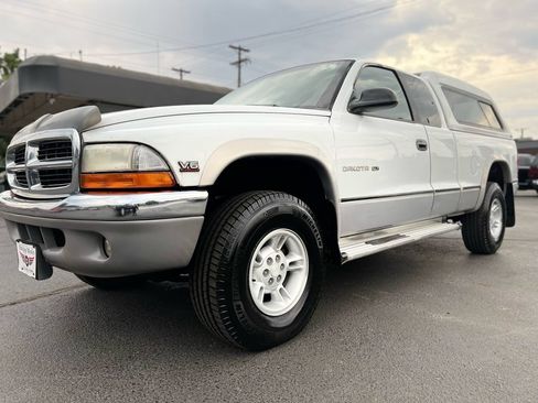 Used 1999 Dodge Dakota SLT AWD/4WD image 4