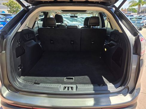 Used 2016 Ford Edge SEL w/ Equipment Group 201A FWD image 19