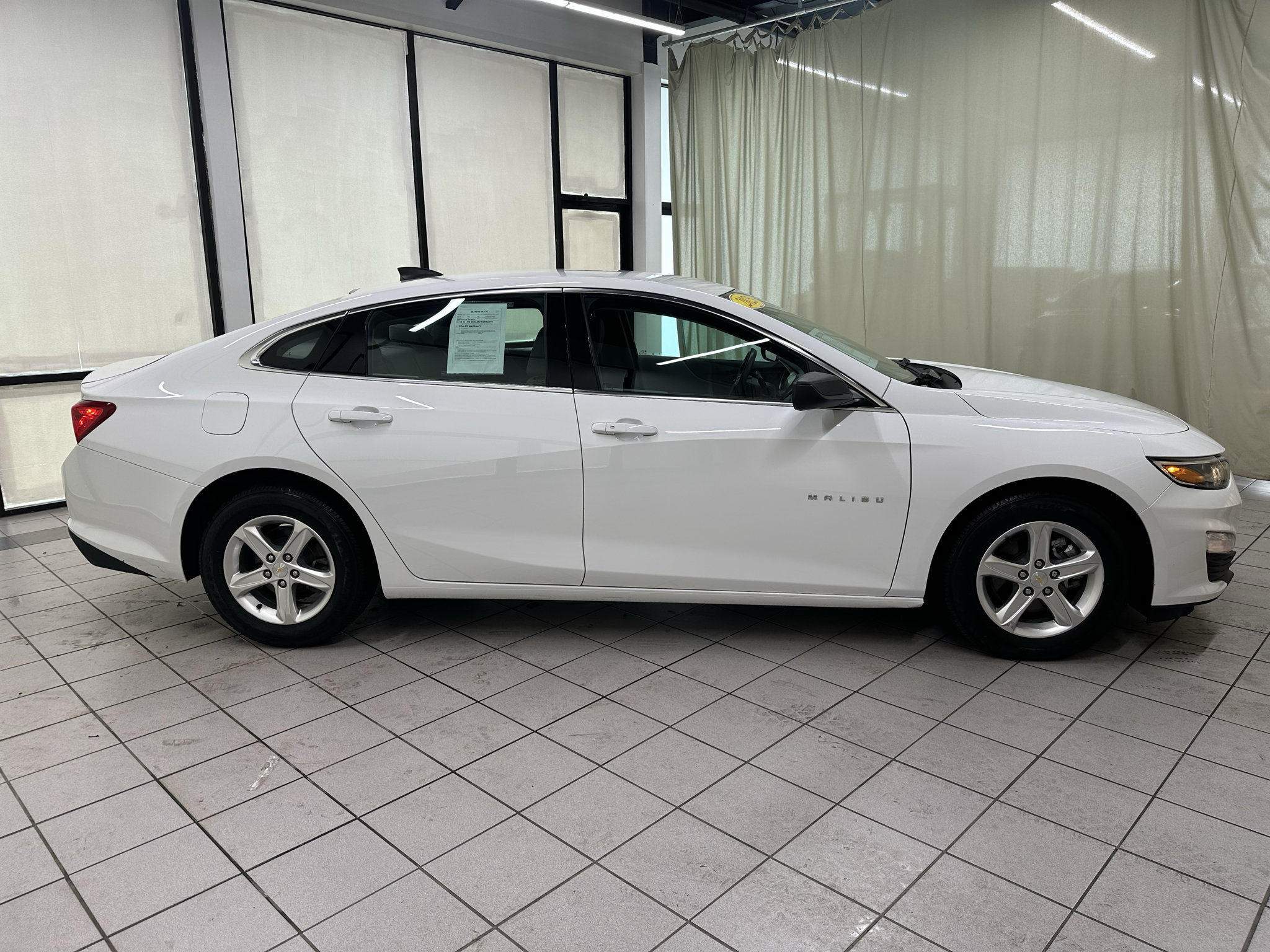 Certified 2022 Chevrolet Malibu LS w/ LPO, Convenience Package 1 FWD image 3