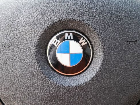 Used 2018 BMW 320i xDrive Sedan w/ Convenience Package AWD/4WD image 25