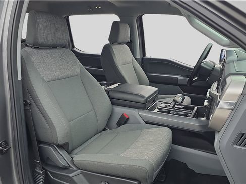 Used 2023 Ford F150 Lightning XLT AWD/4WD image 26