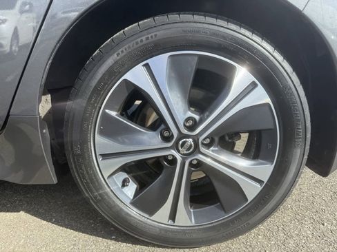 Certified 2020 Nissan Leaf SV image 5