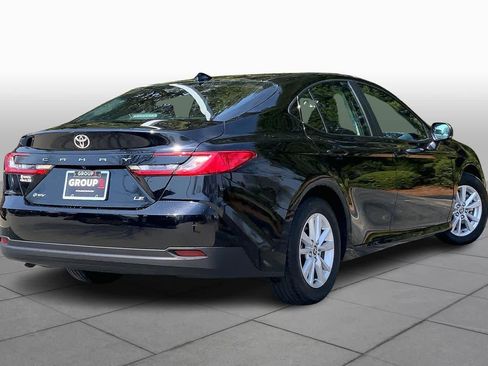 Used 2025 Toyota Camry LE image 13