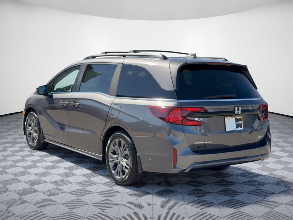 New 2027 Honda Odyssey Touring image 3