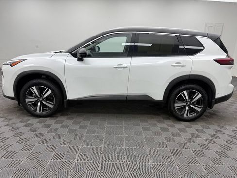 Used 2024 Nissan Rogue SL w/ SL Premium Package AWD/4WD image 13