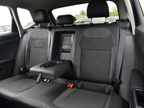 New 2026 Volkswagen Taos SE image 23