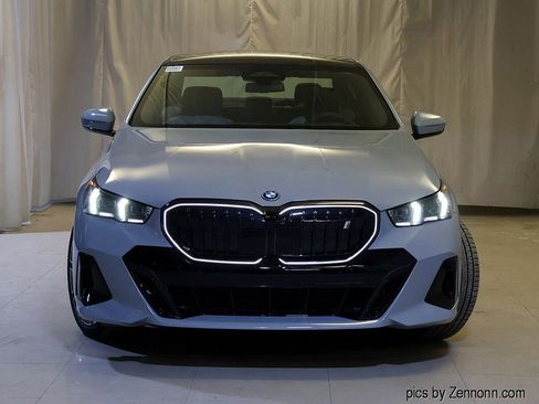 Used 2026 BMW i5 eDrive40 w/ M Sport Package image 5