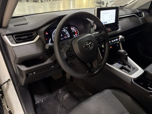 Used 2024 Toyota RAV4 XLE w/ Convenience Package FWD image 15