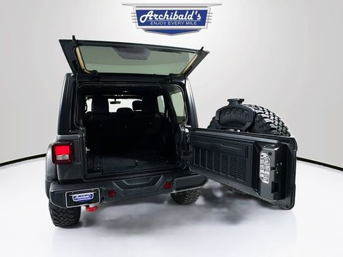 Used 2023 Jeep Wrangler Unlimited Rubicon w/ Cold Weather Group image 23