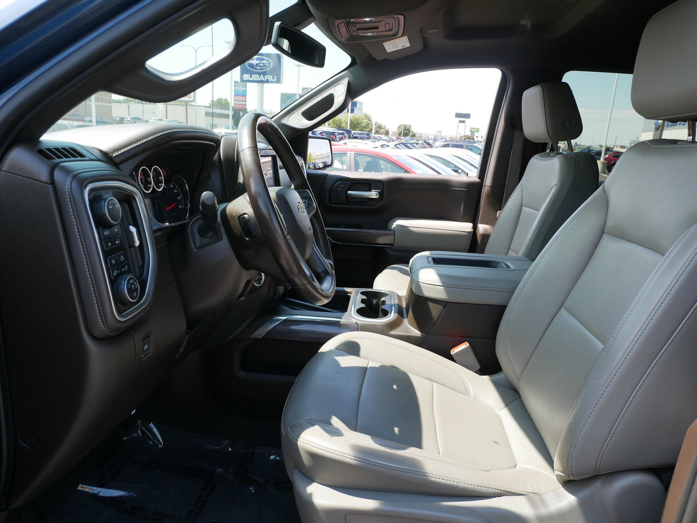 Used 2019 Chevrolet Silverado 1500 LTZ w/ LTZ Plus Package AWD/4WD image 32