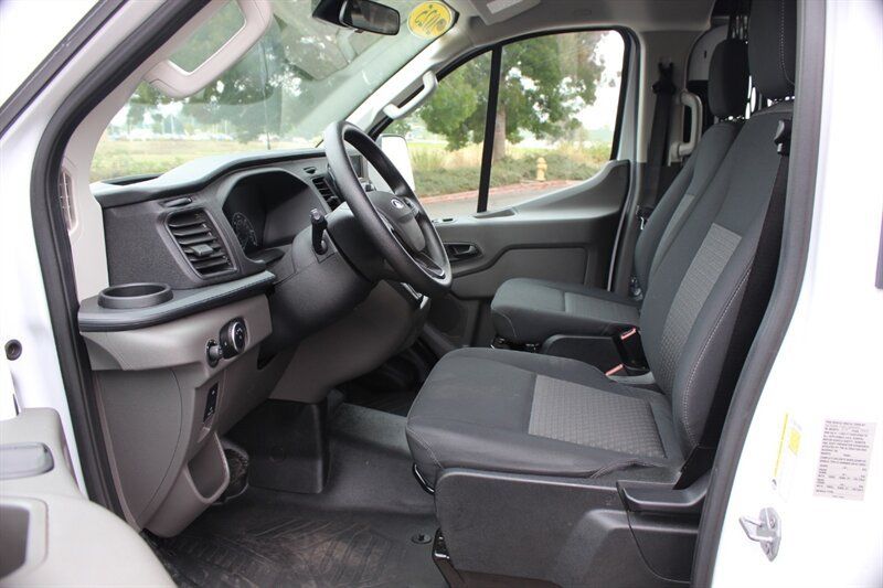 Used 2025 Ford Transit 250 Low Roof w/ Exterior Upgrade Package RWD image 10
