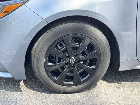 Used 2023 Toyota Corolla LE FWD image 7