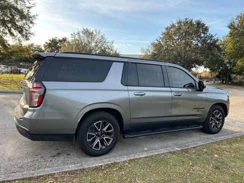 Used 2022 Chevrolet Suburban Z71 w/ Z71 Off-Road Package image 5