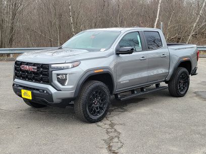 New 2026 GMC Canyon Elevation w/ Convenience Package