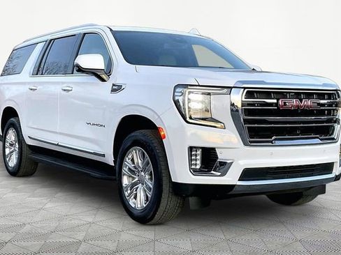 Used 2024 GMC Yukon XL SLT w/ SLT Luxury Package image 1