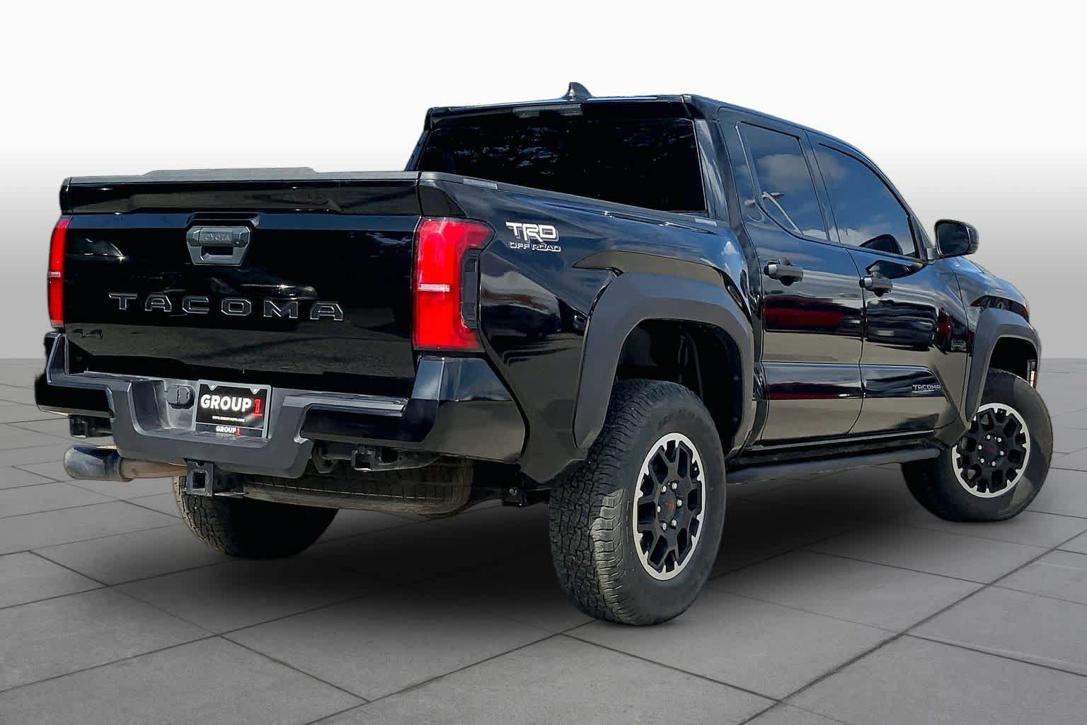 Used 2025 Toyota Tacoma TRD Off-Road AWD/4WD image 13