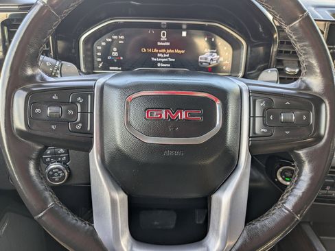 Used 2023 GMC Sierra 1500 SLT image 15