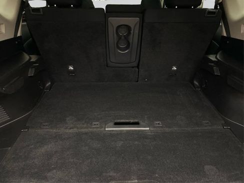 Used 2017 Nissan Rogue SV AWD/4WD image 14
