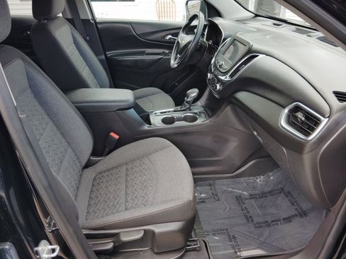 Used 2024 Chevrolet Equinox LT w/ LPO, Floor Liner Package FWD image 32
