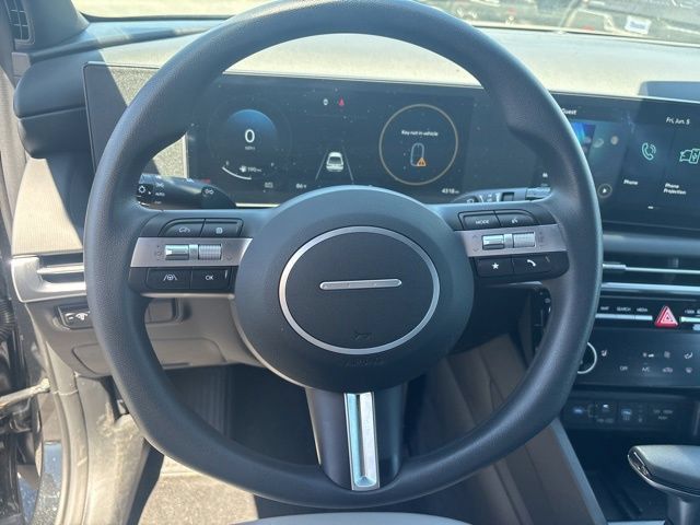Used 2025 Hyundai Santa Cruz SEL AWD/4WD image 12