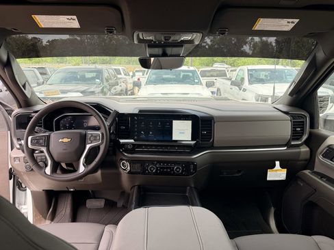 New 2026 Chevrolet Silverado 2500 LTZ w/ LTZ Plus Package AWD/4WD image 13
