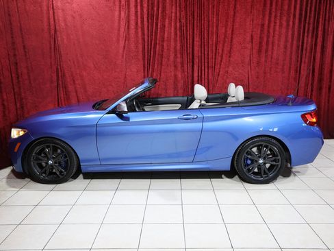 Used 2016 BMW M235i Convertible image 5