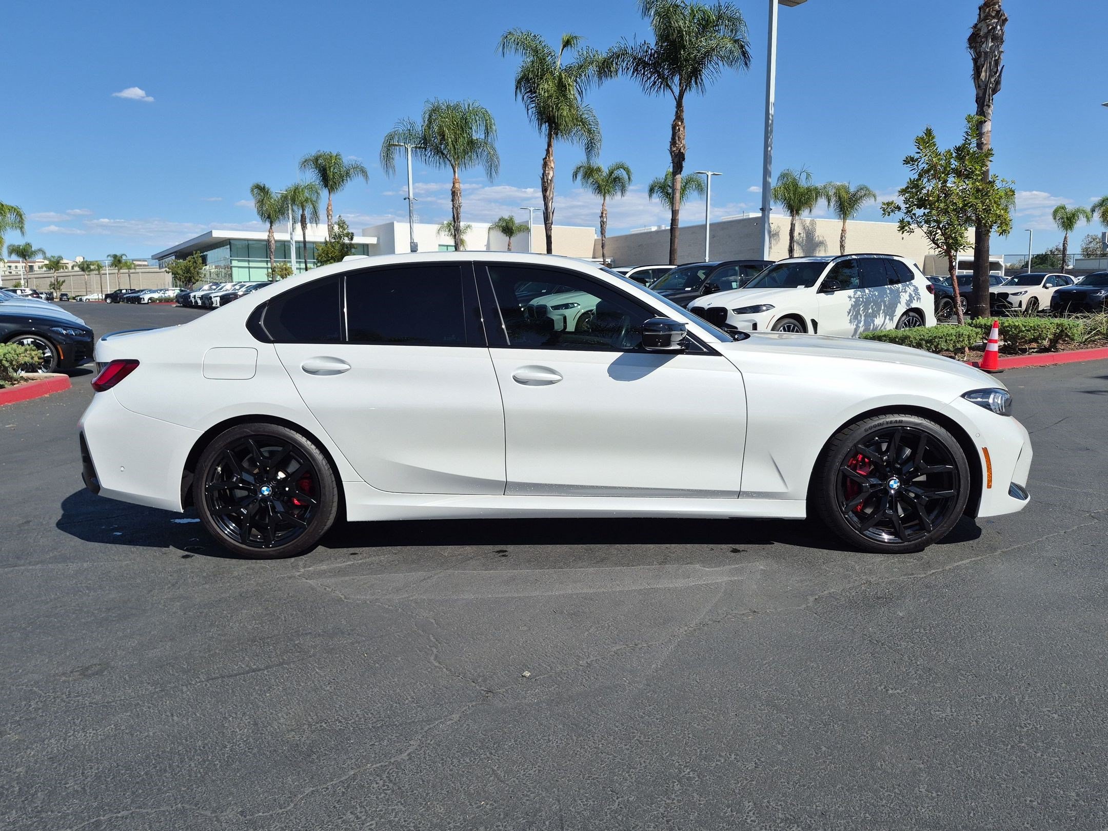 Used 2025 BMW M340i w/ Premium Package RWD image 11