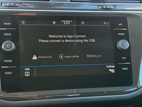 Certified 2023 Volkswagen Tiguan SE image 18