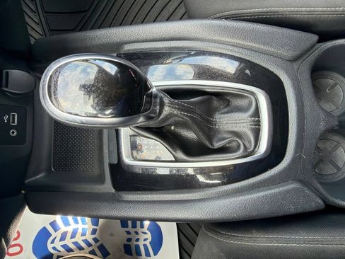 Used 2020 Nissan Rogue SV AWD/4WD image 40