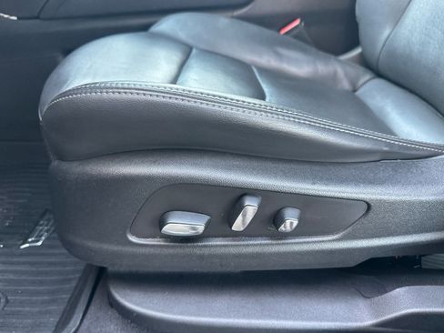 Used 2023 Cadillac XT6 Premium Luxury w/ Technology Package image 12