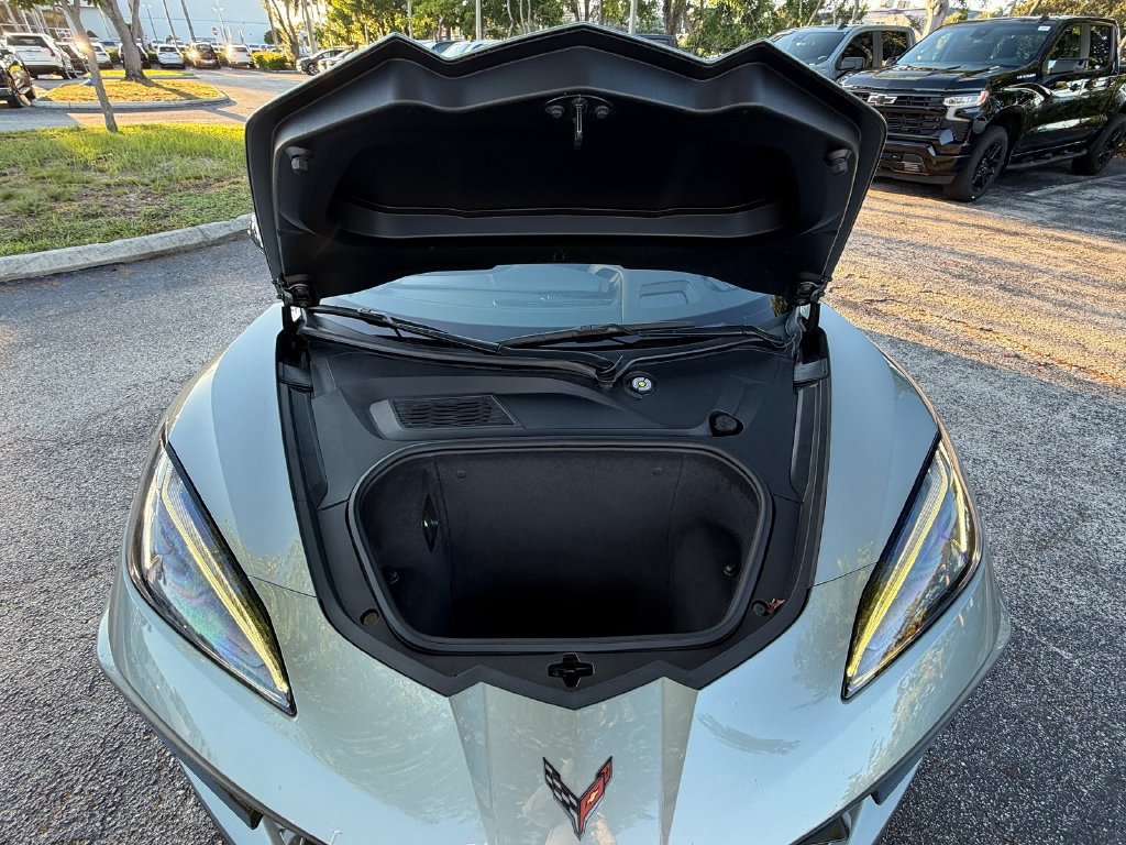 Used 2022 Chevrolet Corvette Stingray Premium Cpe w/ Z51 Performance Package RWD image 15